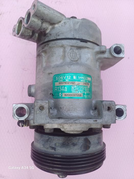 Compresor climă renault clio dacia logan 1,2 benzină cod 8200037058. 400 lei