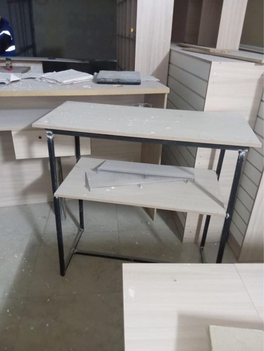 Продам мебель для бизнеса