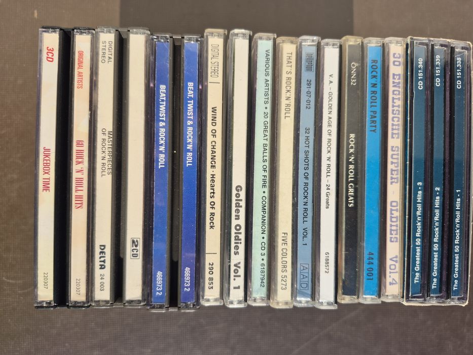 Vând Lot 20 CD muzica usoara straina mixta Rock RoLL