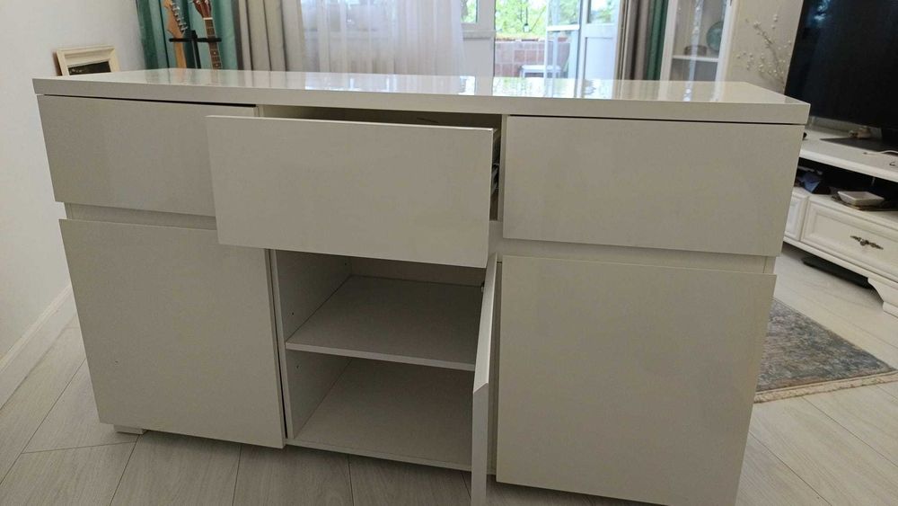 Comoda pentru televizor