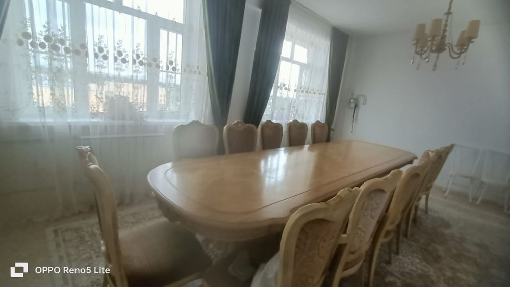 СТОЛ для зал  ,стульчики