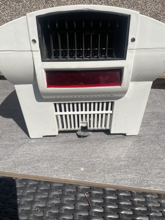 Uscator maini electric