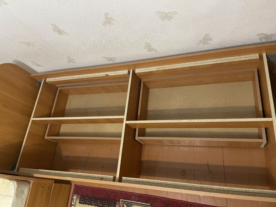 Кровать с матрасом и ящиками