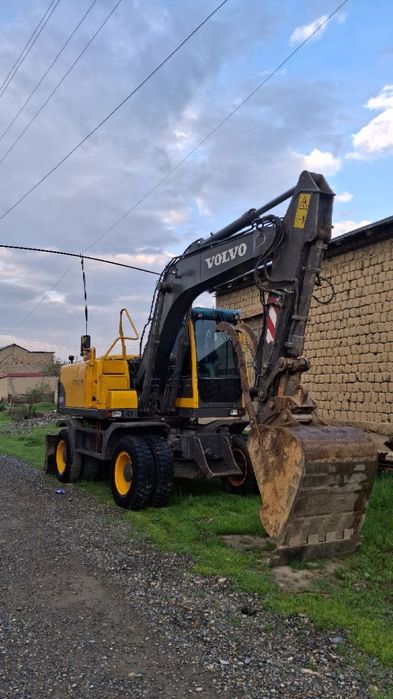 Volva 145 sotiladi