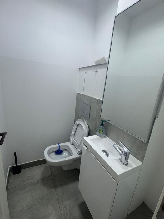 Inchiriez spatiu comercial strada Primaverii