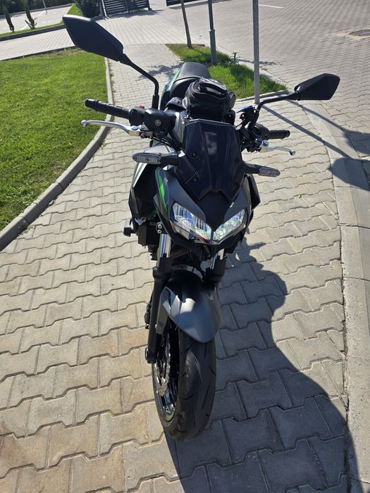 Kawasaki z650 нов купуван от Еди мото 6500км