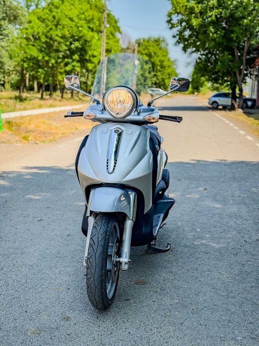 Scuter Piaggio Beverly 500 cc