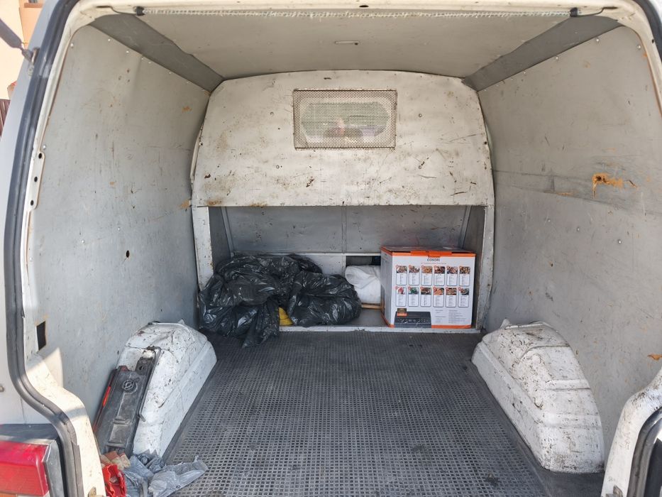 Volkswagen Transportrer  2.5 TDI ACV 102 cp 5 locuri Clima an 2002