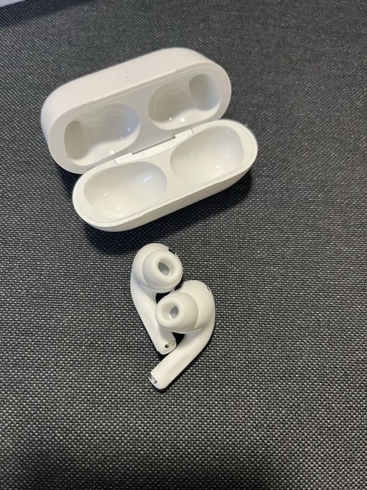 Apple AirPods Pro 2