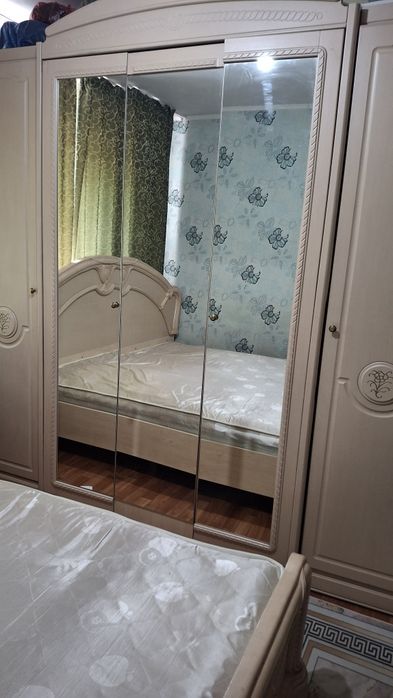 Спальный гарнитур