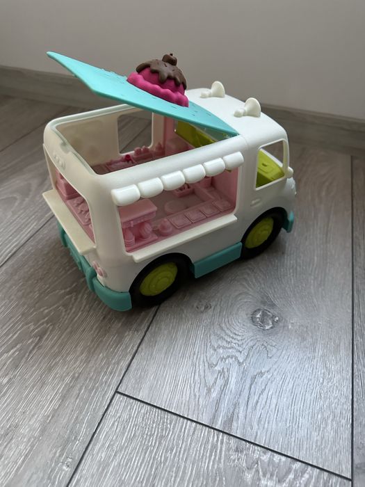 детско пиано, светеща топка, камионче за сладолед