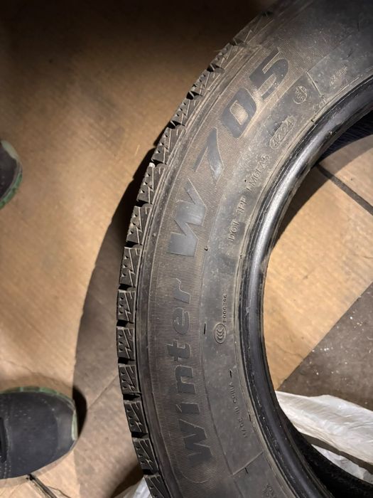 Шины зимние Goform 215/60R17