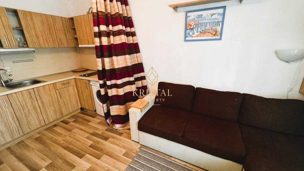Продава се Двустаен апартамент в к.к. Слънчев бряг - 48 кв.м за 1188 €/кв.м - Снимка #4