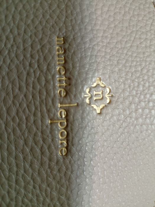 Дамская сумка классическая