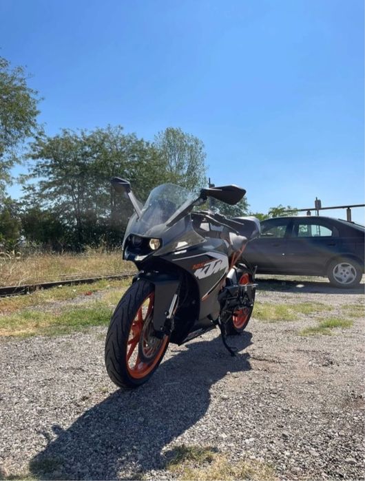 De vanzare Ktm rc 125 , cu doar 13.966 km !