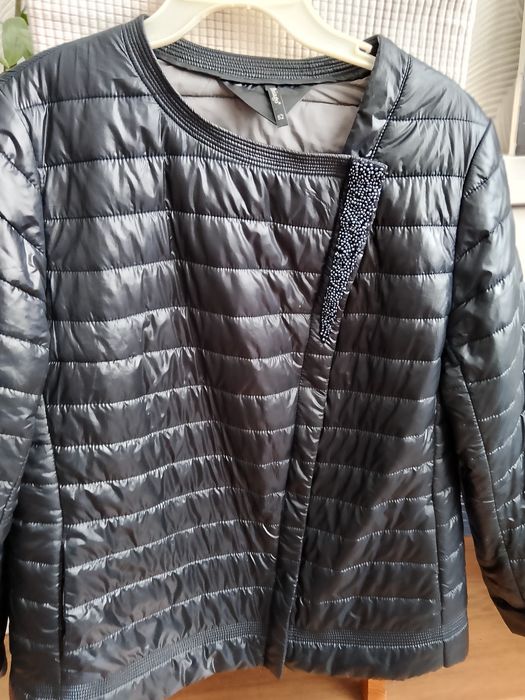 Куртка женская 10000. Размер 52.