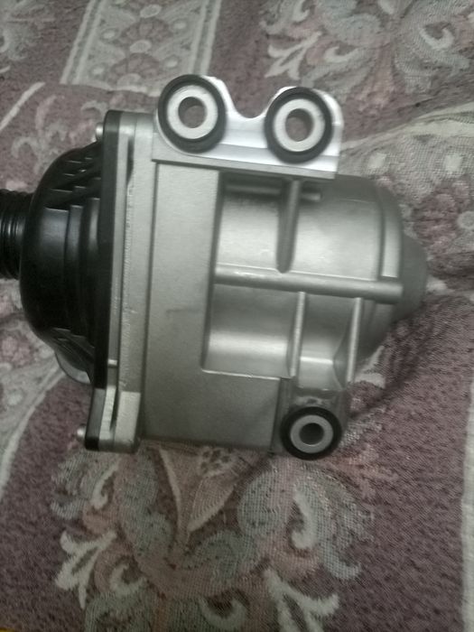 Продам помпу БМВ