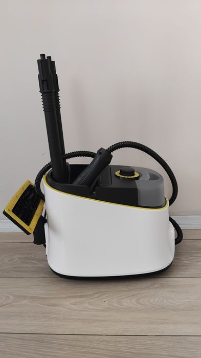 Парочистачка Karcher SC 4 Deluxe, 1.513-460.0, 2000W, 3.5 бара, Загряване за 4 мин, НОВА.
