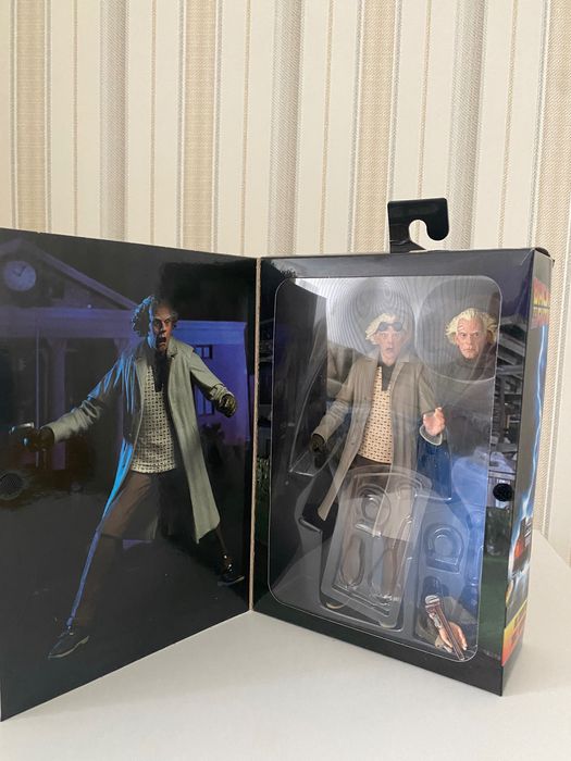 Назад будущее фигурка доктор Браун