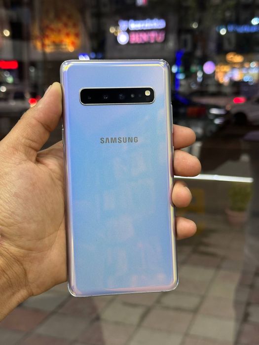 S10 5G 228,000 sum 12 oʻy