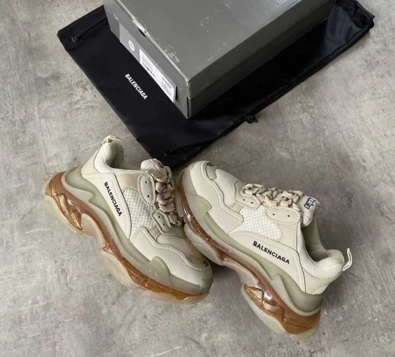 Balenciaga Triple S Clear Sole "Beige"