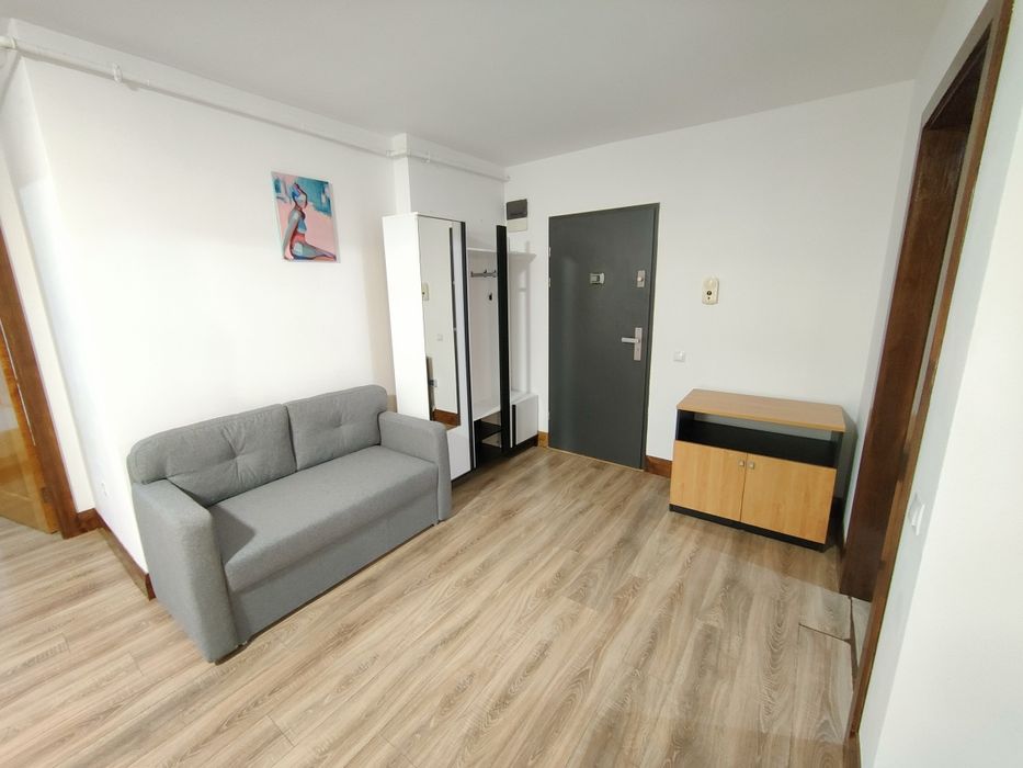 Apartament 3 camere, Floresti, langa VIVO.