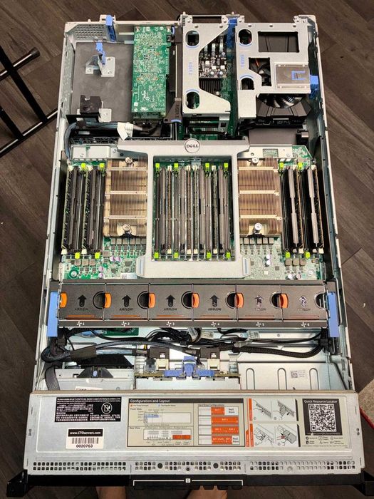 Server 2U Dell PowerEdge R820 - 4xCPU, 128GB RAM DDR3 ECC, 8xHGST 900GB ...