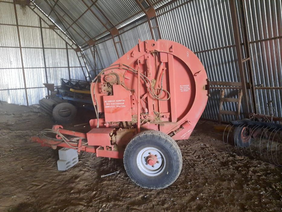 Трактор стагомет пресоподборщик
