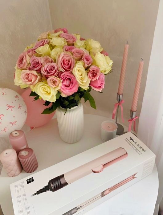 Продам Новый Профессиональный Фен Утюжок Dyson цвет клубника с кейсом