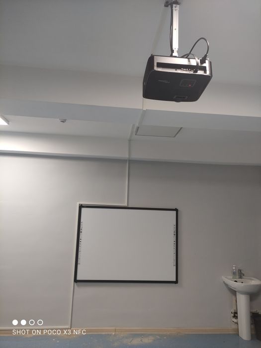 Интерактивные  доски 82"