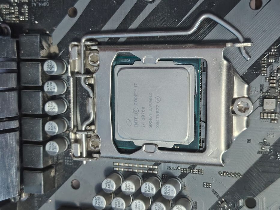 pc i7 10700 second hand si noi de vanzare • Anunturi • OLX.ro