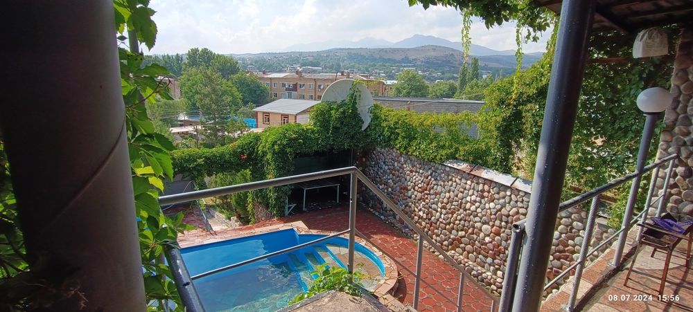 Продаются или обмен.  Дача рядом бочка