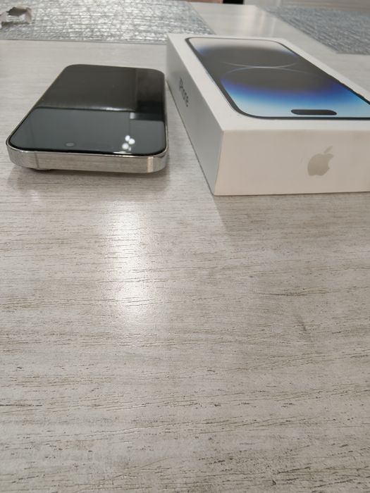 Продам IPhone 14 pro 256