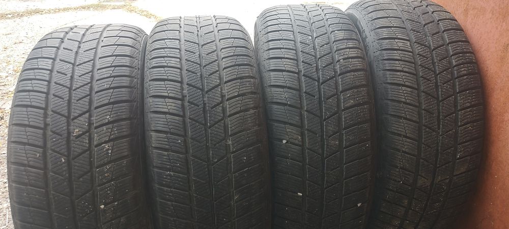 4 броя Зимни гуми Barum Polaris 5 215 55 r17 V/XL  Dot Септ.2018