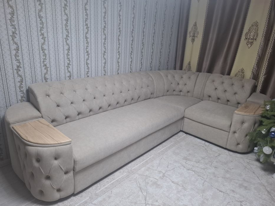 Продам диван угловой