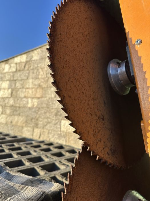 Машина за резитба на овошки