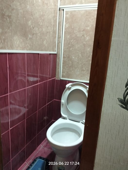 Ижарага 1 хона . Сдается  1 ком. в 2 . Юнусабад 12кв. Метро Туркестон