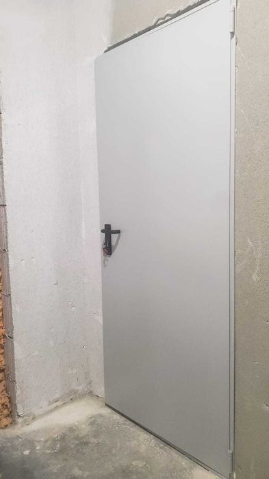 Boxa depozitare subsol 1 , bloc nou Zona Dristor, Disponibil imediat