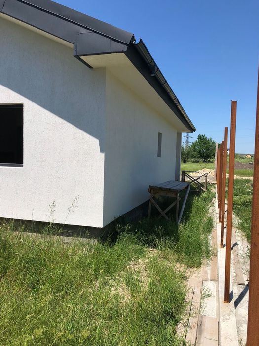 Vand casa Valu lui Traian 500 mp 70.000 mii + TVA