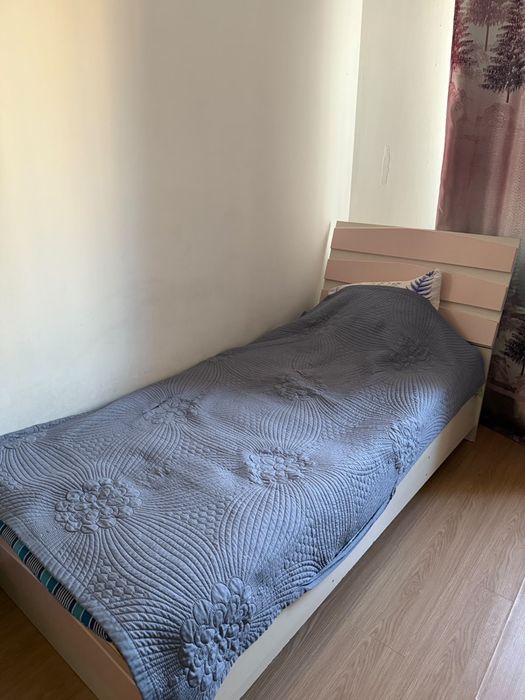 Продам детские кровати и шкаф