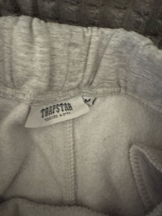 Trapstar Ново екип размер М!!