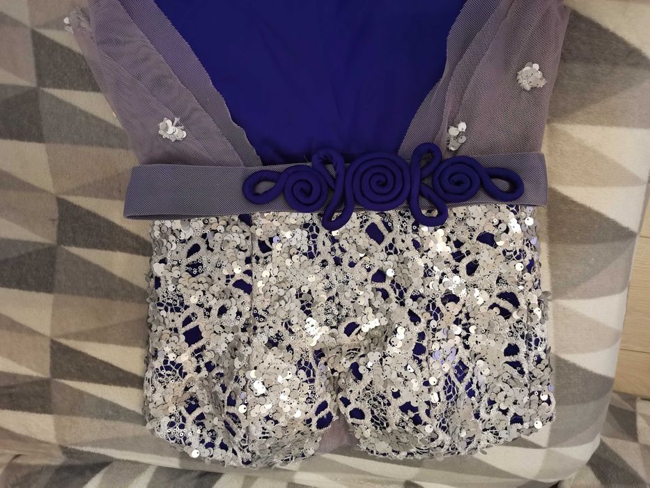 Rochie midi din mătase naturală și dantelă