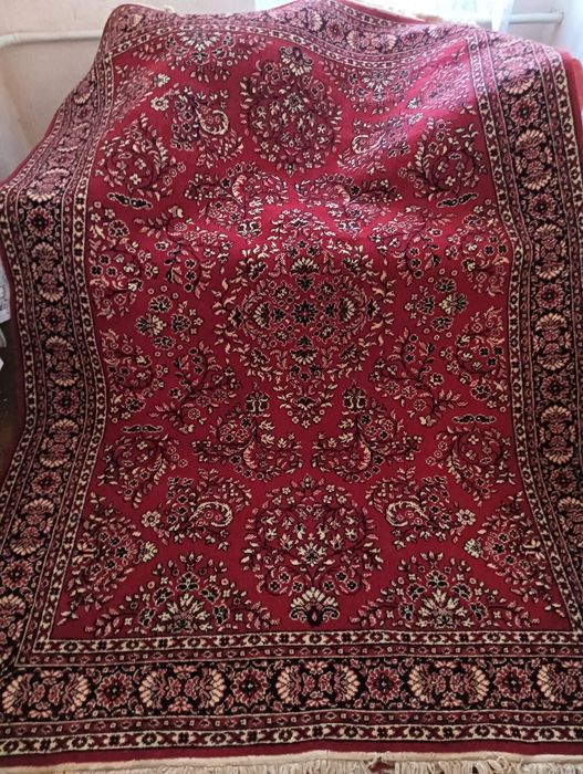 Винтажный шерстяной ковер.