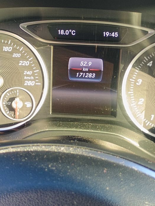 MERCEDES-BENZ GLA 2017