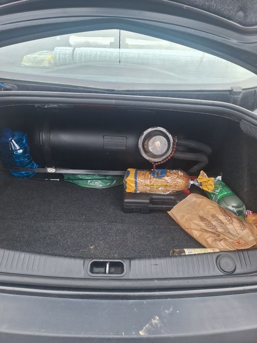 Vând schimb renault megane 2 1.6 benzină și GPL