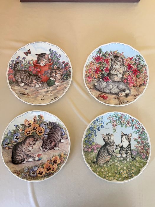 Royal Albert декоративни чинии