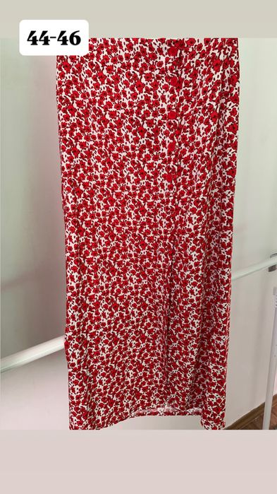 Женская одежда, брюки, юбки