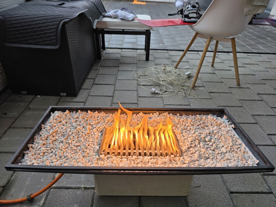Firepit pe gaz/ incalzitor terasa