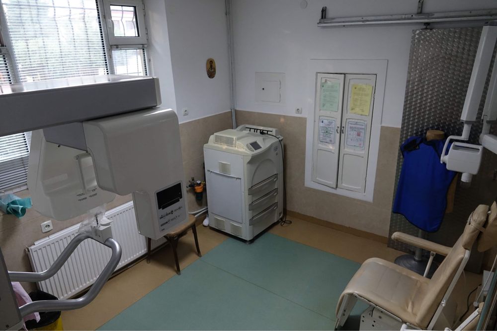 Vand/inchiriez spatiu stradal central amenajat cabinet stomatologic