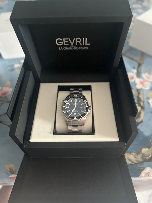 Нови часовници Gevril Automatic Canal Street § Tw Steel Just Lift